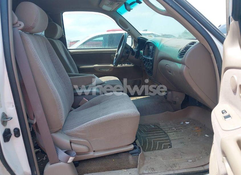 Photo 5 of 2002 Toyota Tundra SR5 V8 (VIN 5TBBT44162S229625)