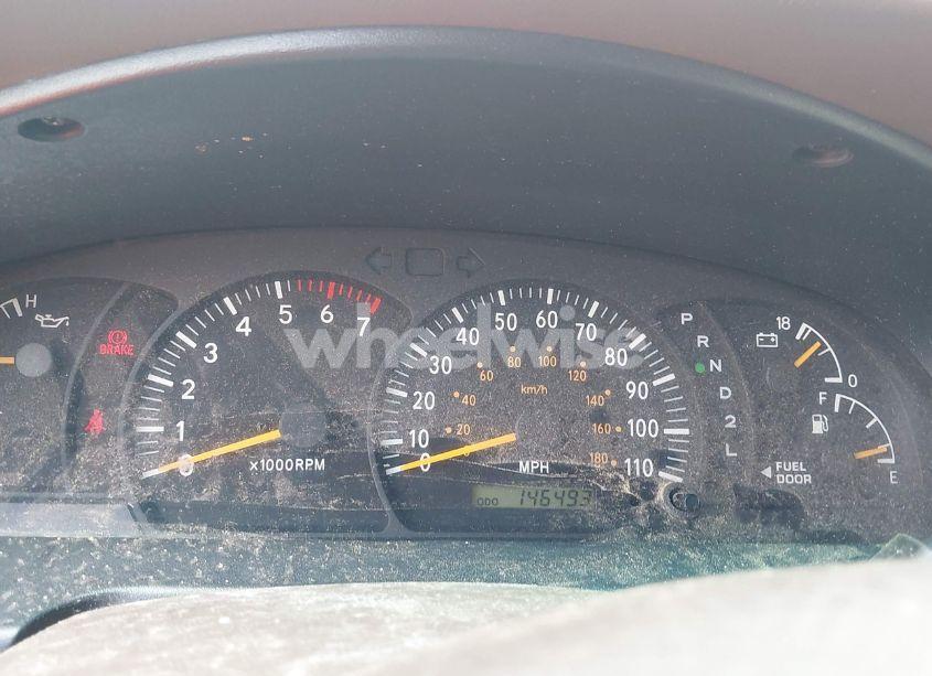 Photo 7 of 2002 Toyota Tundra SR5 V8 (VIN 5TBBT44162S229625)