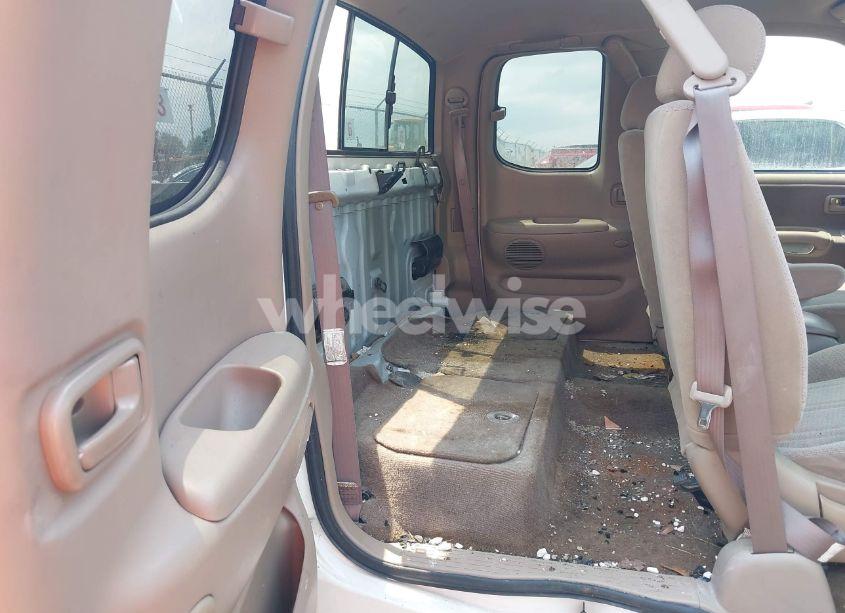 Photo 8 of 2002 Toyota Tundra SR5 V8 (VIN 5TBBT44162S229625)