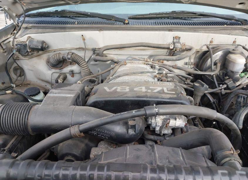 Photo 10 of 2002 Toyota Tundra SR5 V8 (VIN 5TBBT44162S284933)