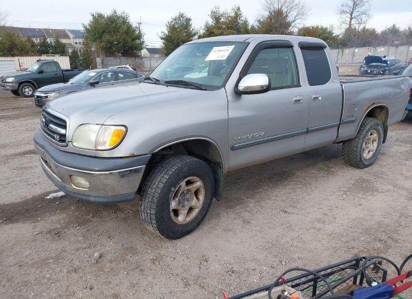 Photo 2 of 2002 Toyota Tundra SR5 V8 (VIN 5TBBT44162S284933)