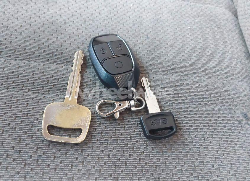 Photo 11 of 2002 Toyota Tundra SR5 V8 (VIN 5TBBT44162S310544)