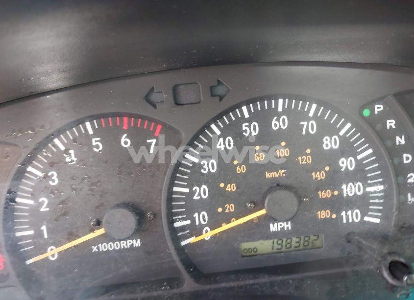 Photo 7 of 2002 Toyota Tundra SR5 V8 (VIN 5TBBT44162S310544)