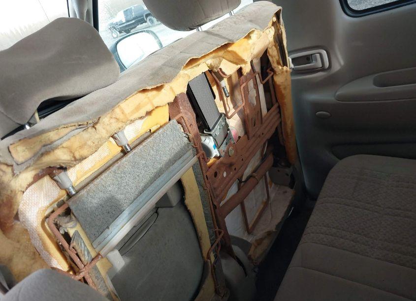 Photo 17 of 2005 Toyota Tundra SR5 V8 (VIN 5TBBT44165S465146)