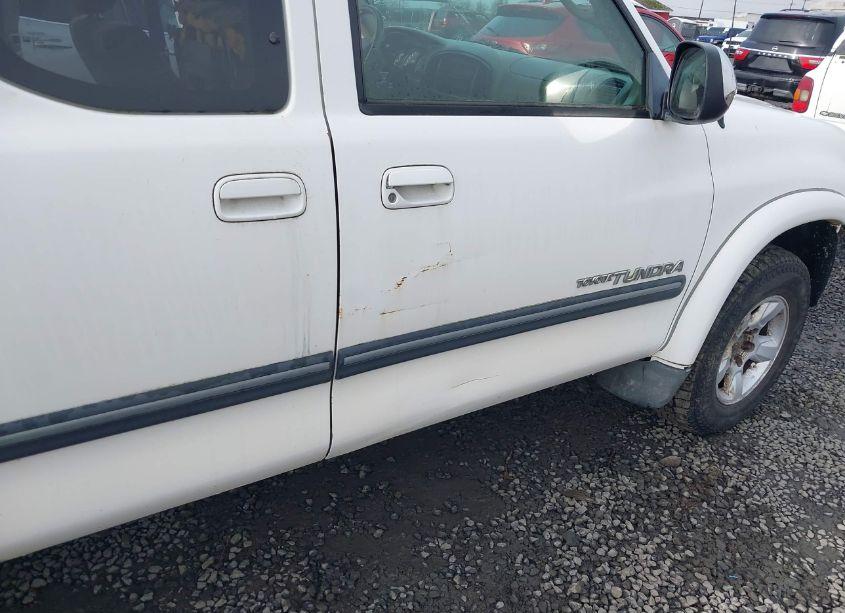 Photo 19 of 2005 Toyota Tundra SR5 V8 (VIN 5TBBT44165S465146)