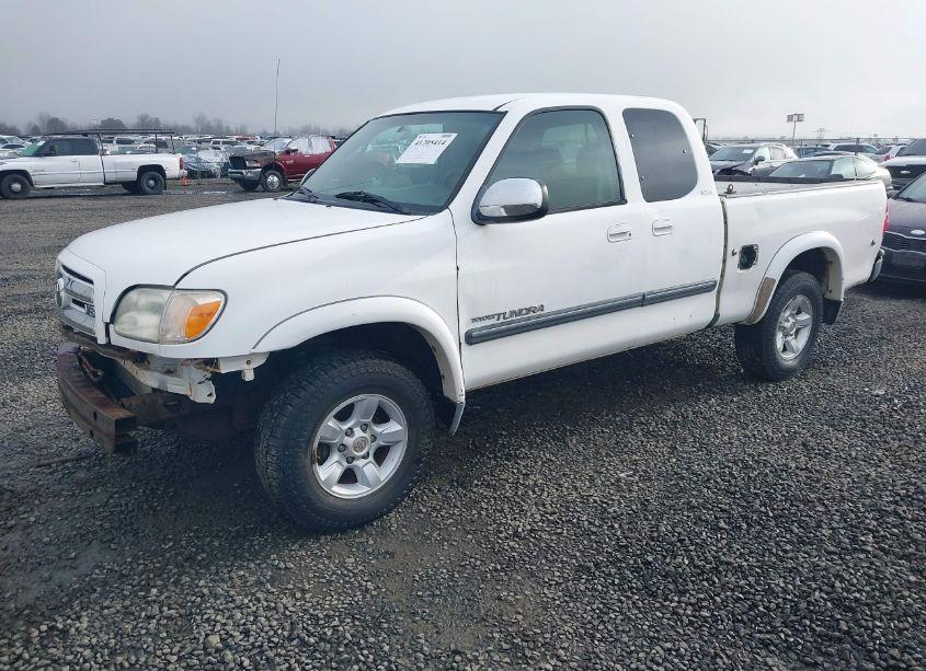 Photo 2 of 2005 Toyota Tundra SR5 V8 (VIN 5TBBT44165S465146)