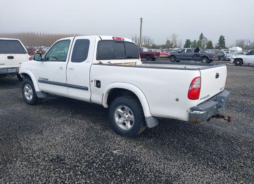 Photo 3 of 2005 Toyota Tundra SR5 V8 (VIN 5TBBT44165S465146)