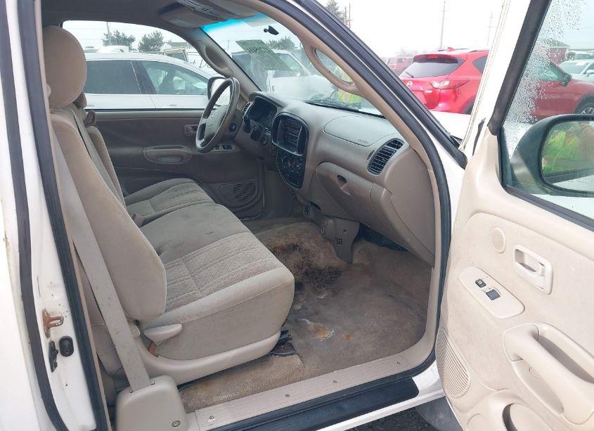 Photo 5 of 2005 Toyota Tundra SR5 V8 (VIN 5TBBT44165S465146)