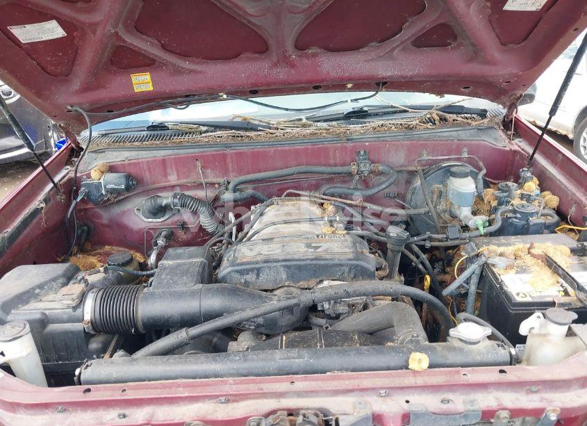Photo 10 of 2001 Toyota Tundra SR5 V8 (VIN 5TBBT44171S172690)