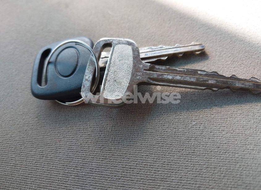 Photo 11 of 2001 Toyota Tundra SR5 V8 (VIN 5TBBT44171S172690)