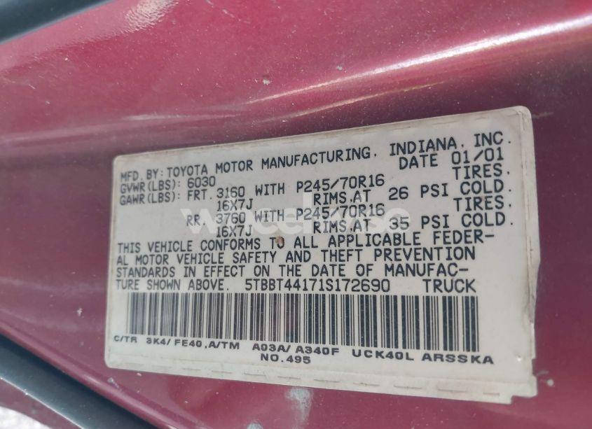 Photo 9 of 2001 Toyota Tundra SR5 V8 (VIN 5TBBT44171S172690)