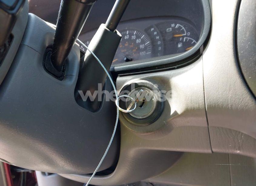 Photo 11 of 2001 Toyota Tundra SR5 V8 (VIN 5TBBT44171S178019)