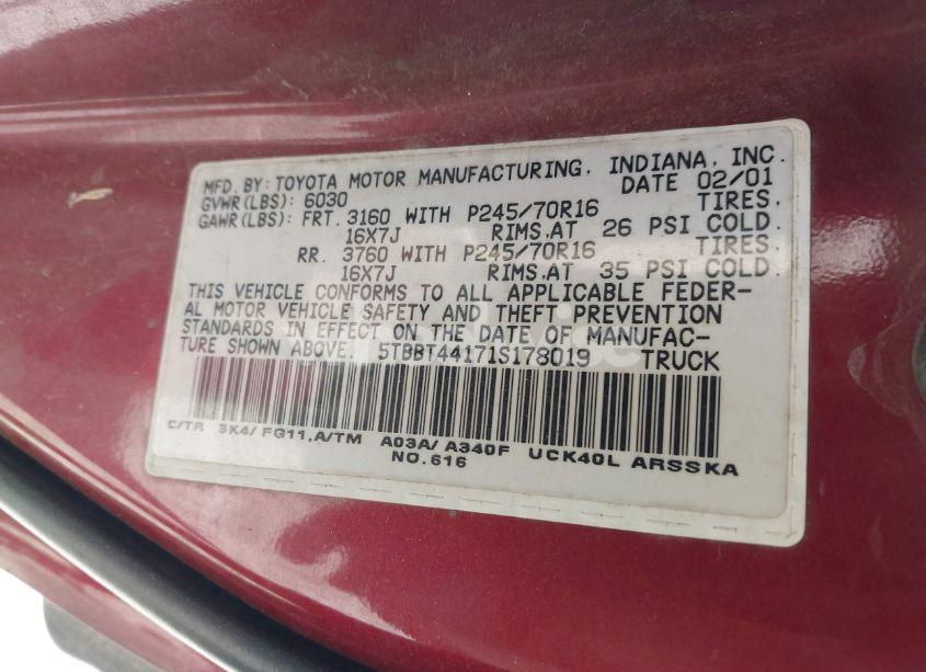 Photo 9 of 2001 Toyota Tundra SR5 V8 (VIN 5TBBT44171S178019)
