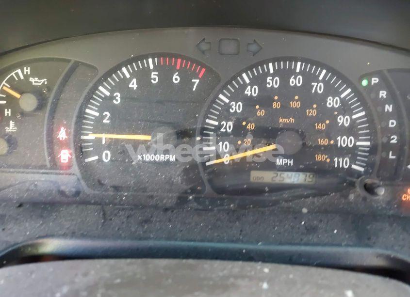 Photo 7 of 2002 Toyota Tundra SR5 V8 (VIN 5TBBT44172S303005)