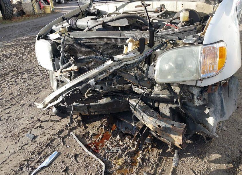 Photo 6 of 2004 Toyota Tundra SR5 V8 (VIN 5TBBT44174S447091)