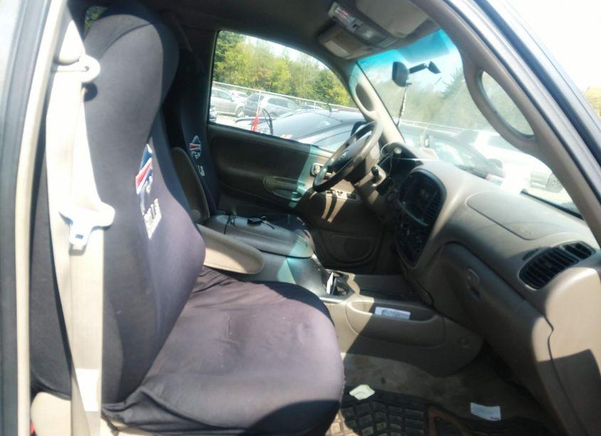 Photo 5 of 2005 Toyota Tundra SR5 V8 (VIN 5TBBT44175S460358)