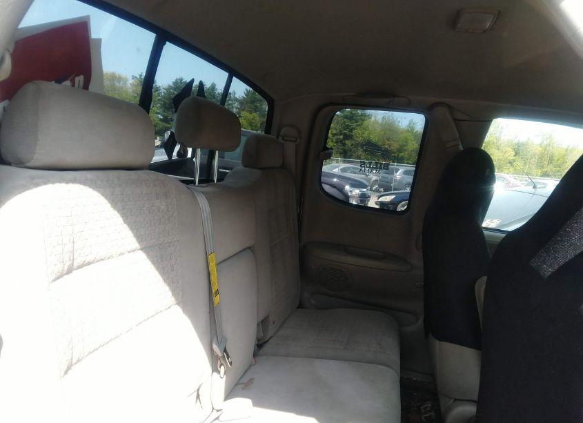 Photo 8 of 2005 Toyota Tundra SR5 V8 (VIN 5TBBT44175S460358)