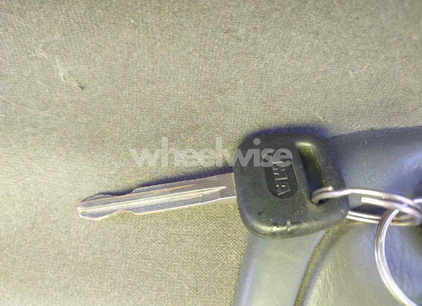 Photo 11 of 2005 Toyota Tundra SR5 V8 (VIN 5TBBT44175S470730)