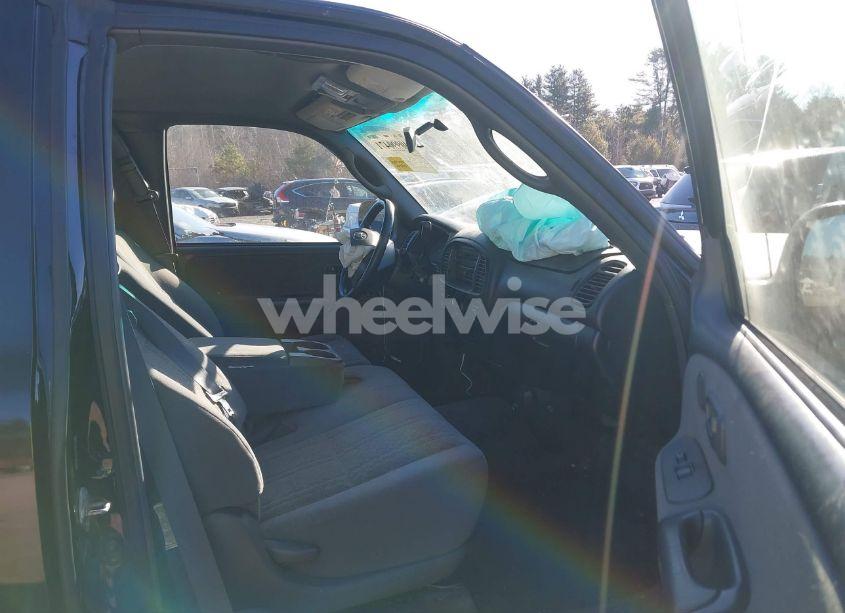 Photo 5 of 2005 Toyota Tundra SR5 V8 (VIN 5TBBT44175S470730)