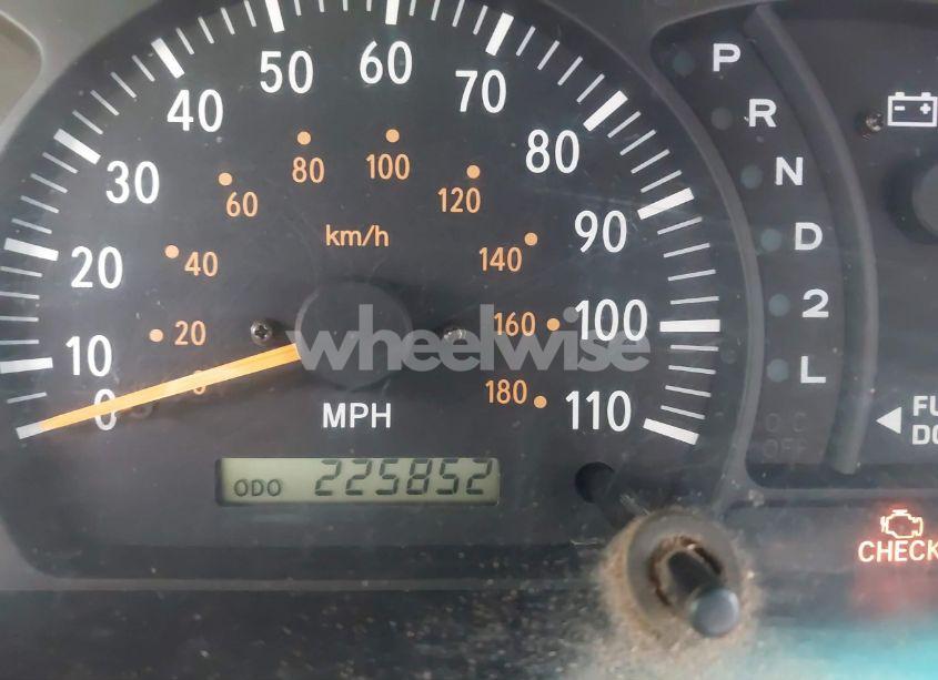 Photo 7 of 2002 Toyota Tundra SR5 V8 (VIN 5TBBT44182S239766)