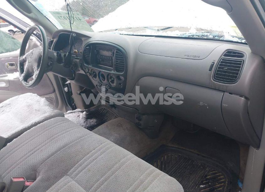 Photo 5 of 2002 Toyota Tundra SR5 V8 (VIN 5TBBT44182S302560)