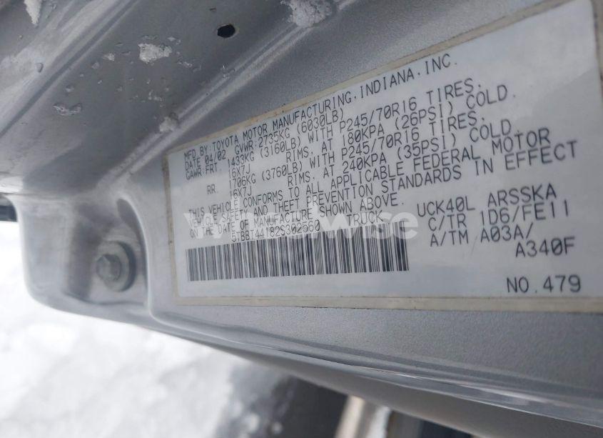 Photo 9 of 2002 Toyota Tundra SR5 V8 (VIN 5TBBT44182S302560)