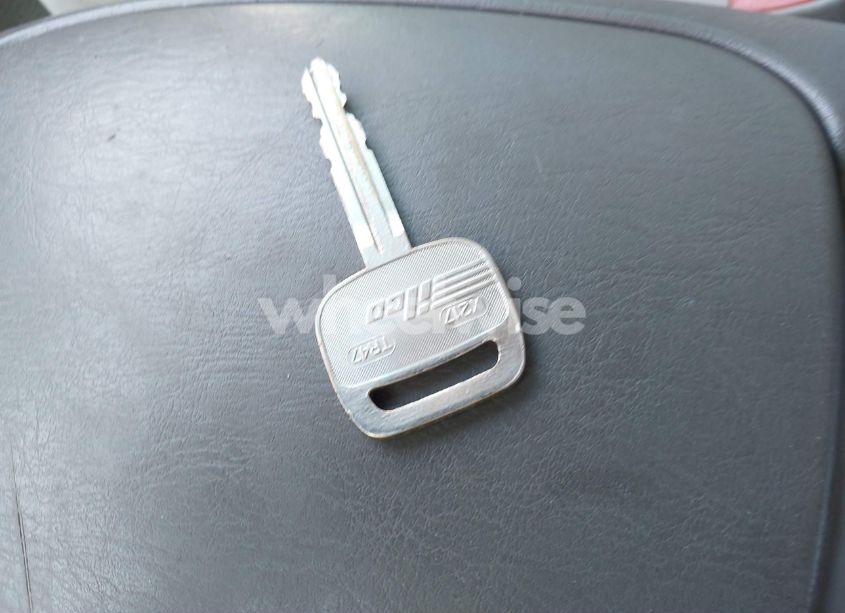 Photo 11 of 2003 Toyota Tundra SR5 V8 (VIN 5TBBT44183S405902)