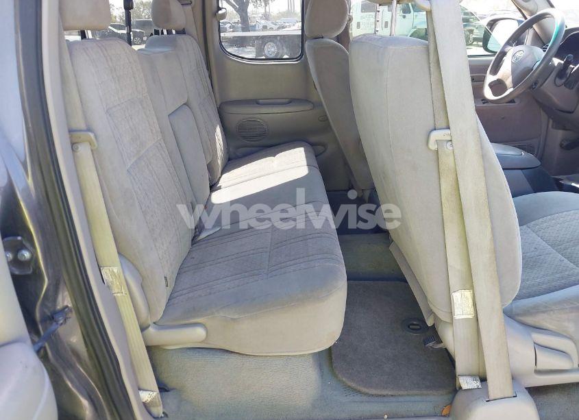 Photo 8 of 2003 Toyota Tundra SR5 V8 (VIN 5TBBT44183S405902)