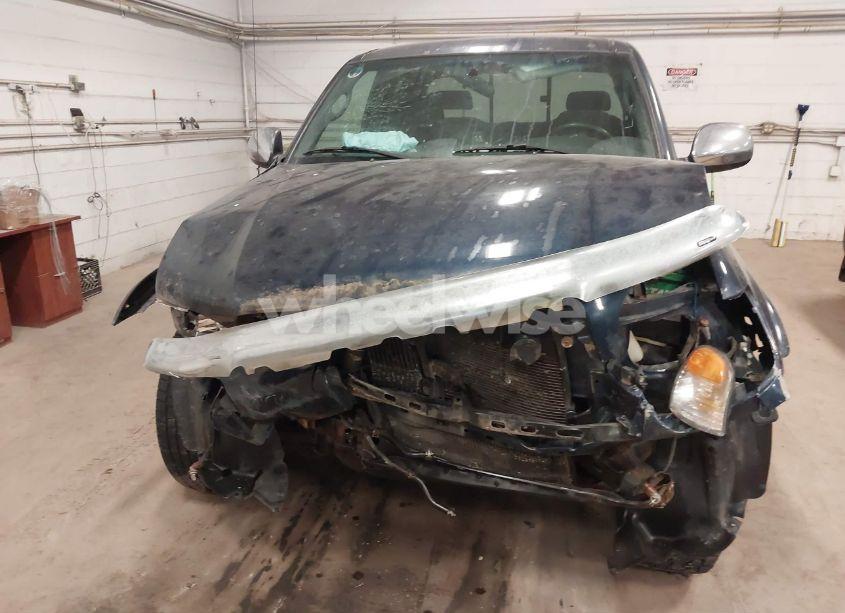 Photo 11 of 2004 Toyota Tundra SR5 V8 (VIN 5TBBT44184S445611)
