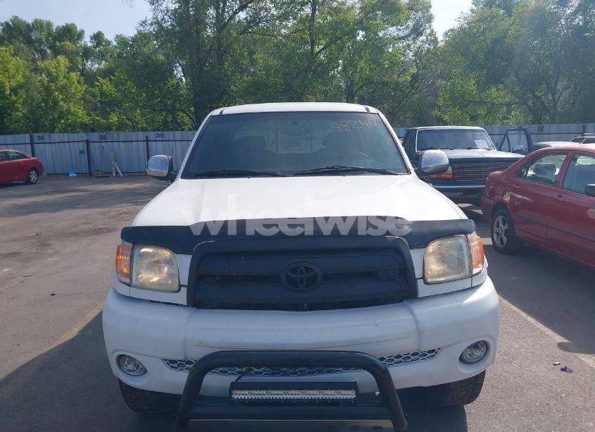 Photo 12 of 2004 Toyota Tundra SR5 V8 (VIN 5TBBT44184S448508)