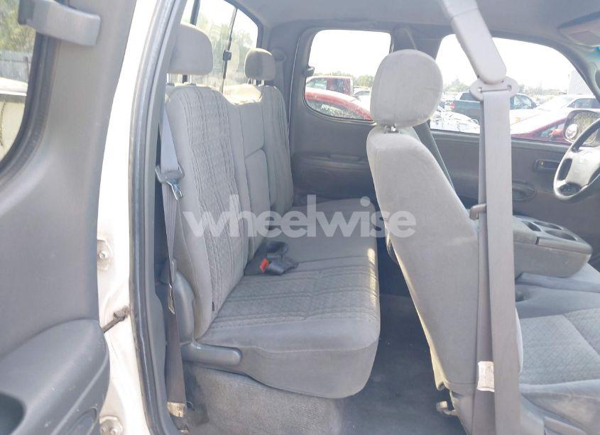 Photo 8 of 2004 Toyota Tundra SR5 V8 (VIN 5TBBT44184S448508)