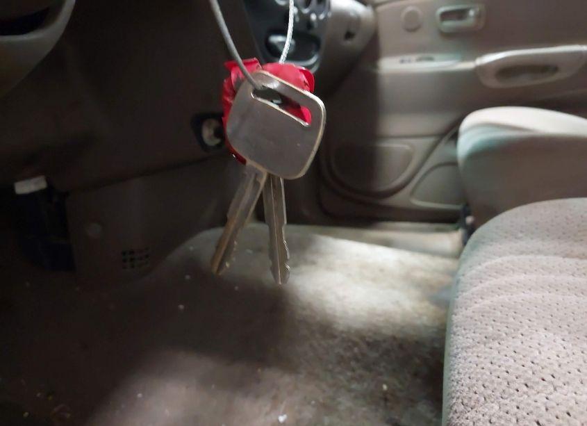 Photo 11 of 2000 Toyota Tundra SR5 V8 (VIN 5TBBT4418YS004566)