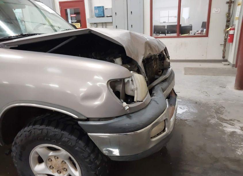 Photo 12 of 2000 Toyota Tundra SR5 V8 (VIN 5TBBT4418YS004566)