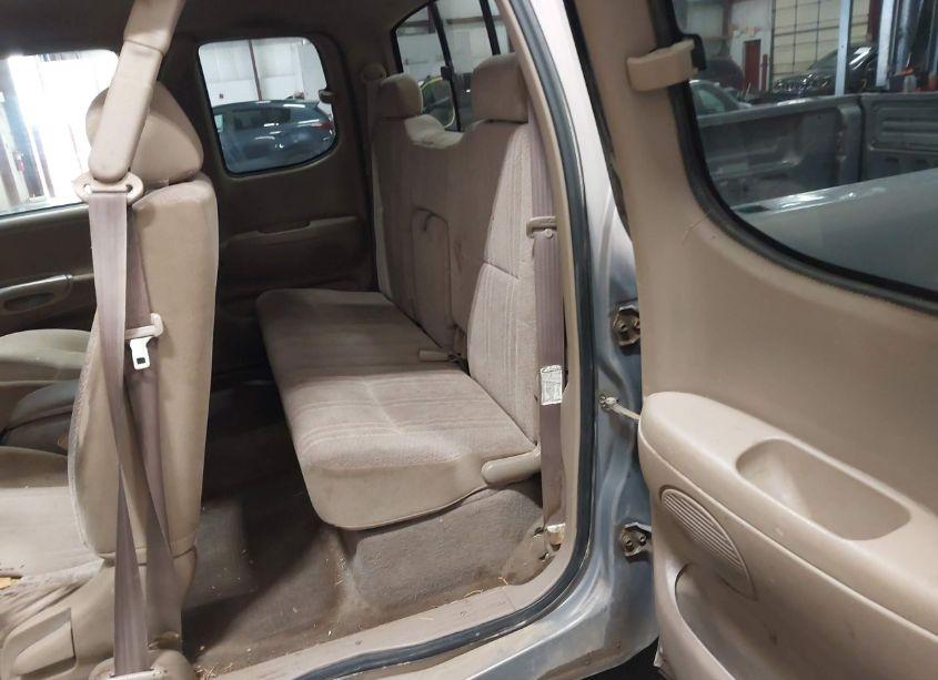 Photo 8 of 2000 Toyota Tundra SR5 V8 (VIN 5TBBT4418YS004566)