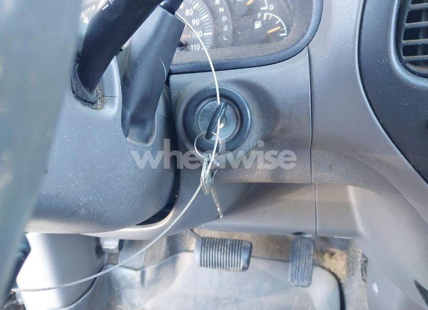 Photo 11 of 2000 Toyota Tundra SR5 V8 (VIN 5TBBT4418YS043819)