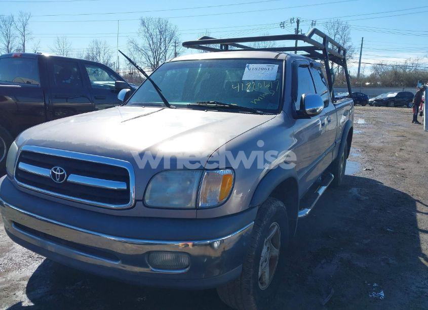 Photo 2 of 2000 Toyota Tundra SR5 V8 (VIN 5TBBT4418YS043819)