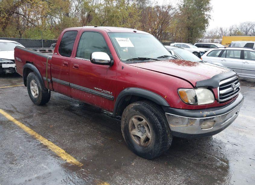 2000 Toyota Tundra SR5 V8 (VIN 5TBBT4418YS109849) main photo