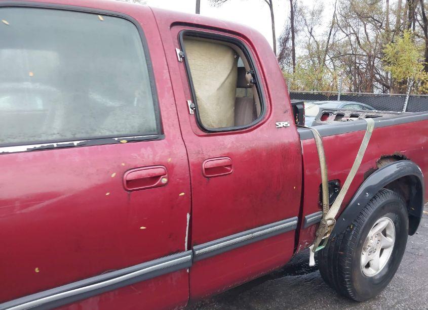 Photo 6 of 2000 Toyota Tundra SR5 V8 (VIN 5TBBT4418YS109849)