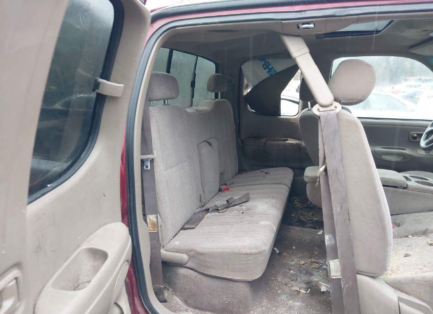 Photo 8 of 2000 Toyota Tundra SR5 V8 (VIN 5TBBT4418YS109849)