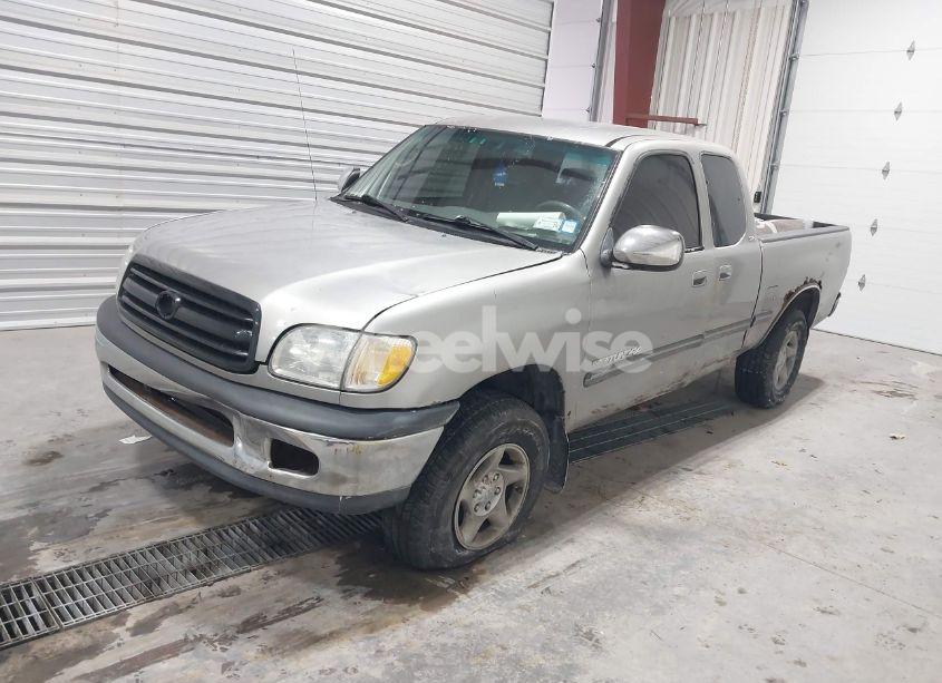 Photo 2 of 2001 Toyota Tundra SR5 V8 (VIN 5TBBT44191S130540)