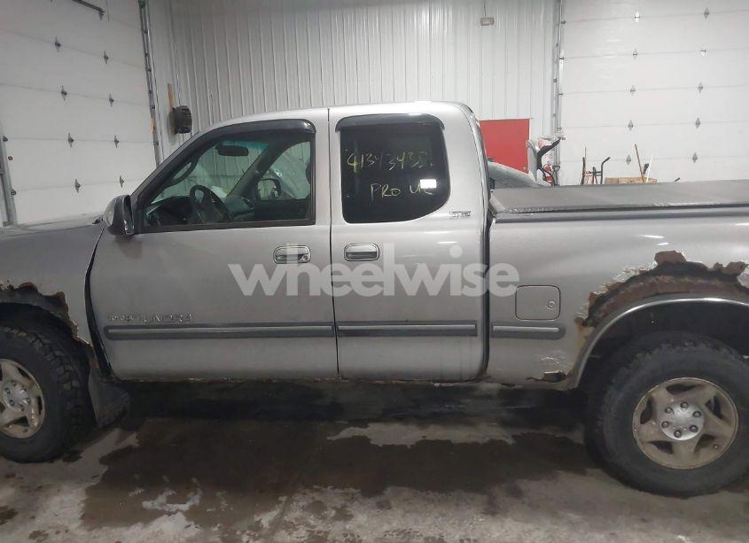 Photo 14 of 2001 Toyota Tundra SR5 V8 (VIN 5TBBT44191S154692)