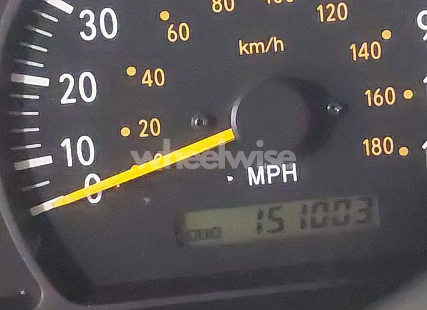 Photo 15 of 2001 Toyota Tundra SR5 V8 (VIN 5TBBT44191S154692)