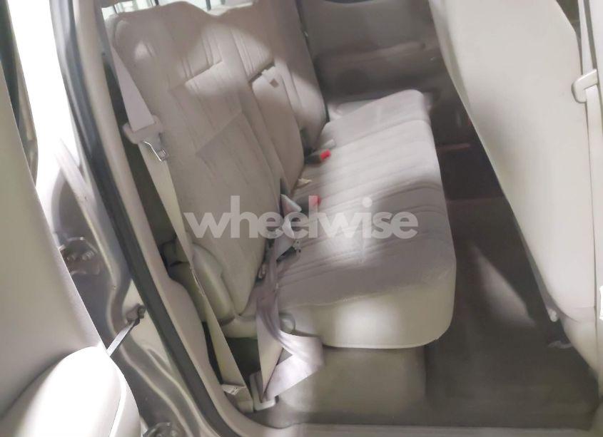 Photo 8 of 2001 Toyota Tundra SR5 V8 (VIN 5TBBT44191S154692)