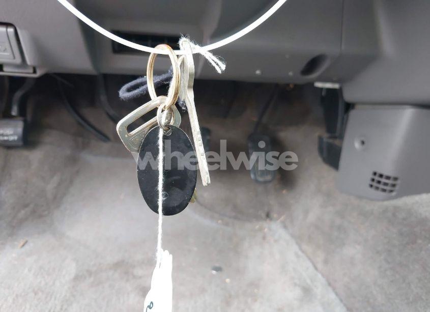 Photo 11 of 2001 Toyota Tundra SR5 V8 (VIN 5TBBT44191S170021)