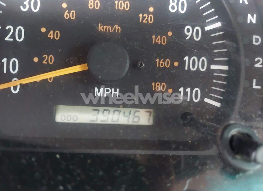 Photo 12 of 2001 Toyota Tundra SR5 V8 (VIN 5TBBT44191S170021)