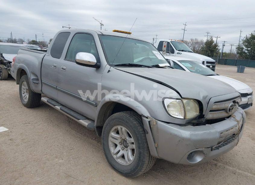 2003 Toyota Tundra SR5 V8 (VIN 5TBBT44193S423163) main photo