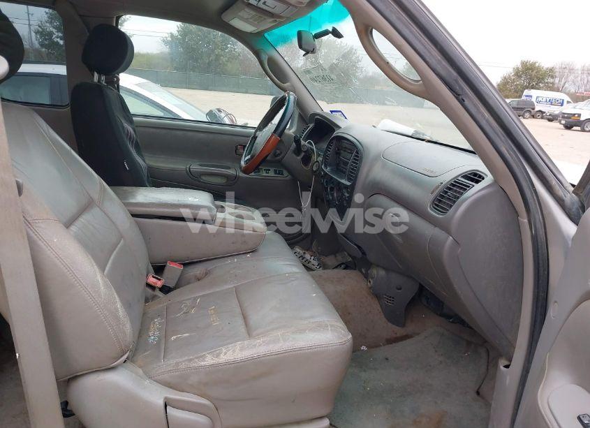 Photo 5 of 2003 Toyota Tundra SR5 V8 (VIN 5TBBT44193S423163)