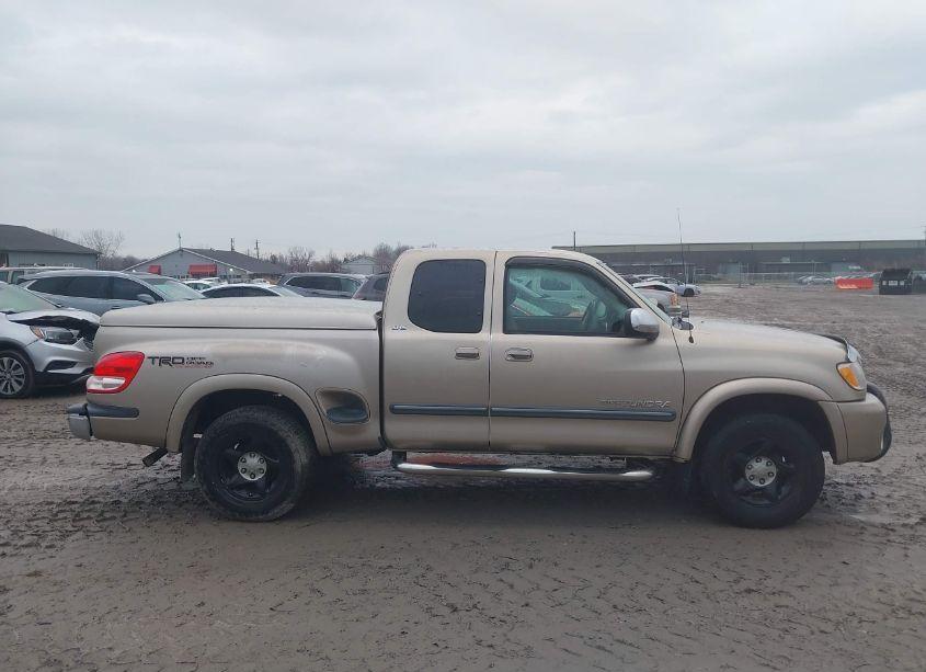 Photo 13 of 2003 Toyota Tundra SR5 V8 (VIN 5TBBT44193S437998)