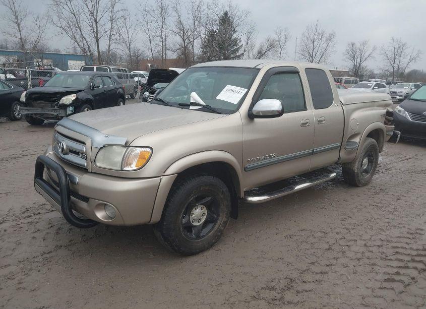 Photo 2 of 2003 Toyota Tundra SR5 V8 (VIN 5TBBT44193S437998)