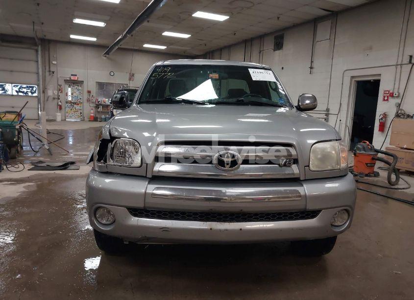 Photo 12 of 2005 Toyota Tundra SR5 V8 (VIN 5TBBT44195S461012)